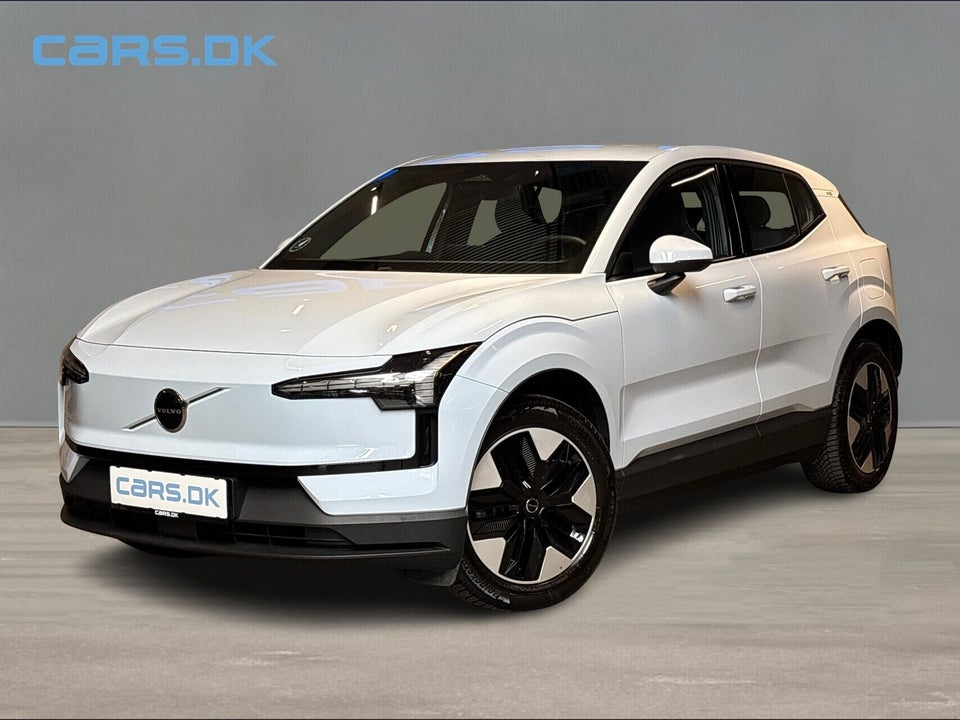 Volvo EX30 Standard Range Core 5d