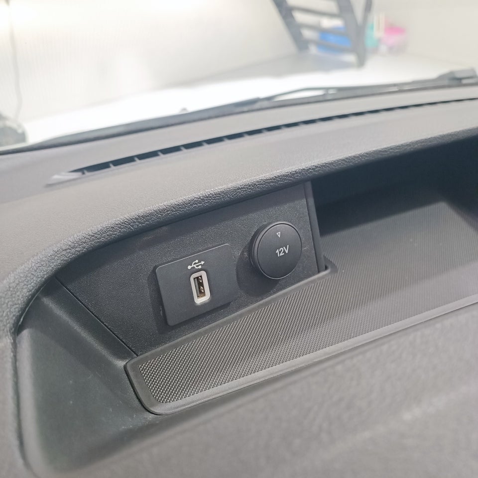 Ford Transit Custom 300L 2,0 TDCi 130 Trend