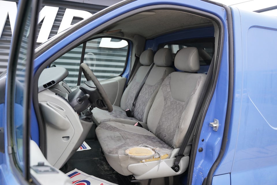 Opel Vivaro 1,9 DTi 4d