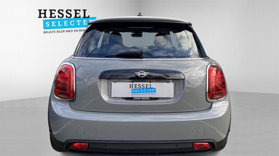MINI Cooper SE Essential 3d