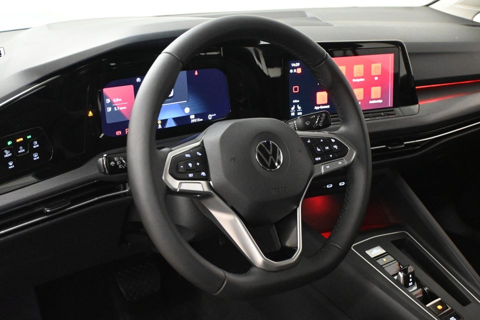 VW Golf VIII 1,4 eHybrid DSG 5d