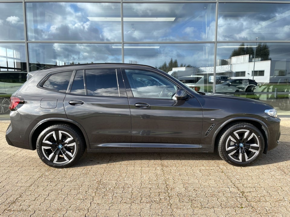 BMW iX3 Charged M-Sport 5d