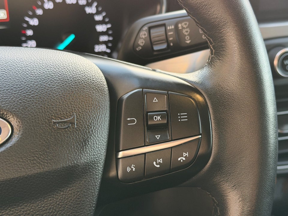 Ford Focus 1,0 EcoBoost mHEV Titanium stc. 5d