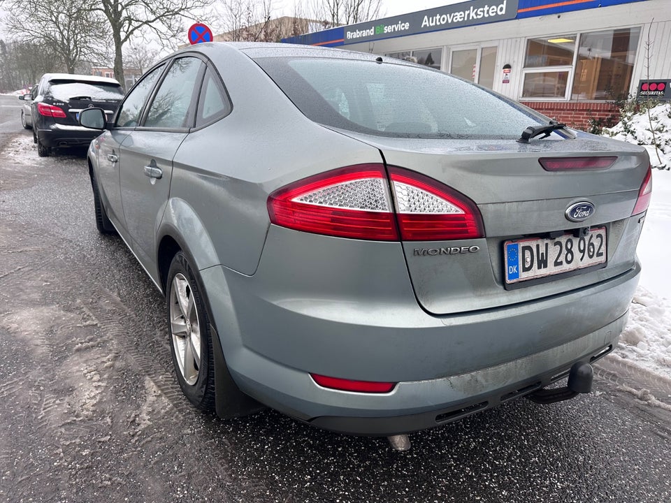 Ford Mondeo 2,0 TDCi 130 Ebony 4d