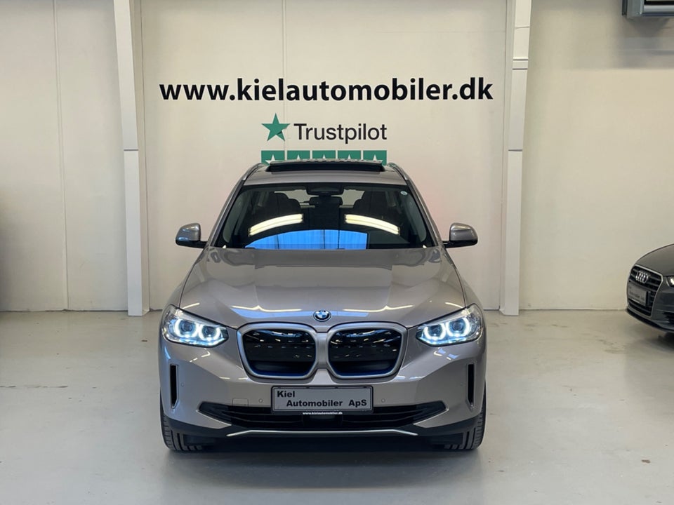 BMW iX3 Charged 5d