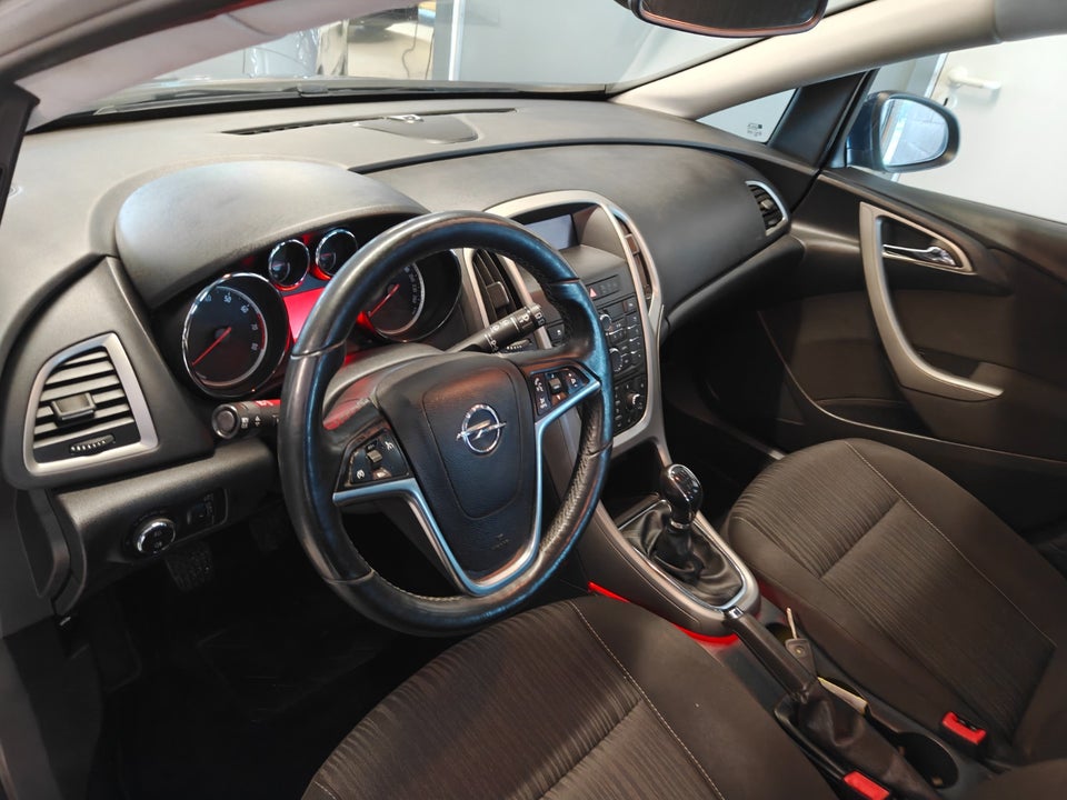 Opel Astra 1,6 Enjoy Sports Tourer 5d