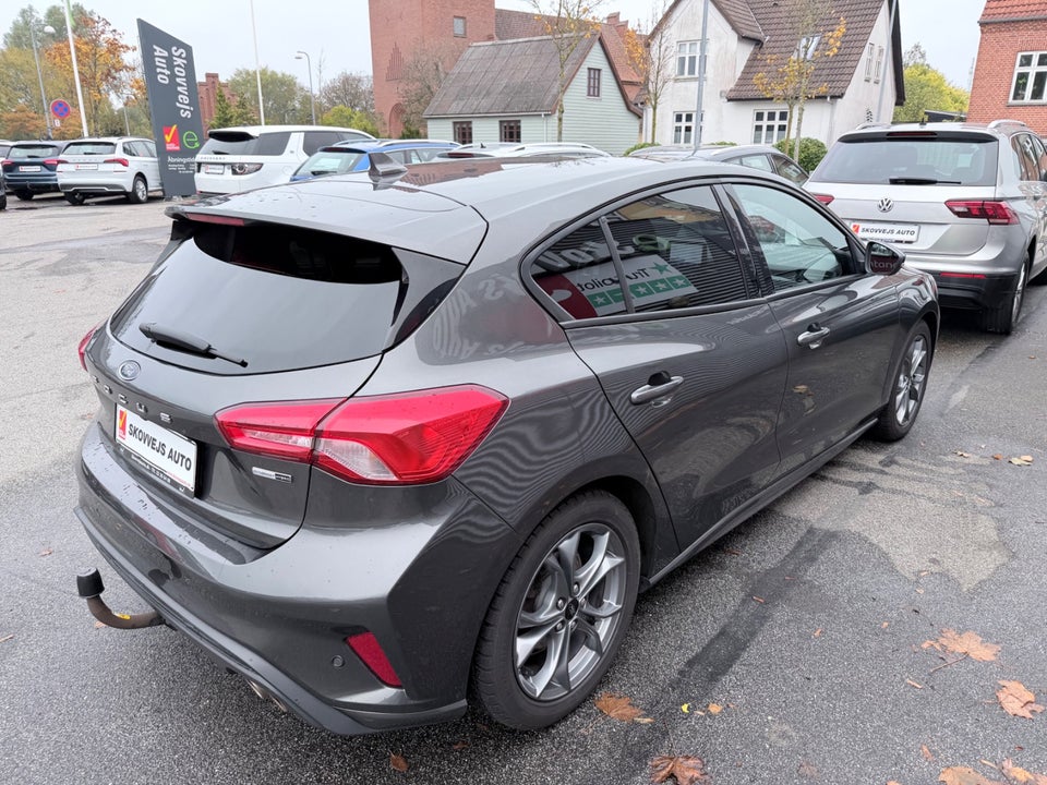 Ford Focus 1,0 EcoBoost mHEV ST-Line 5d