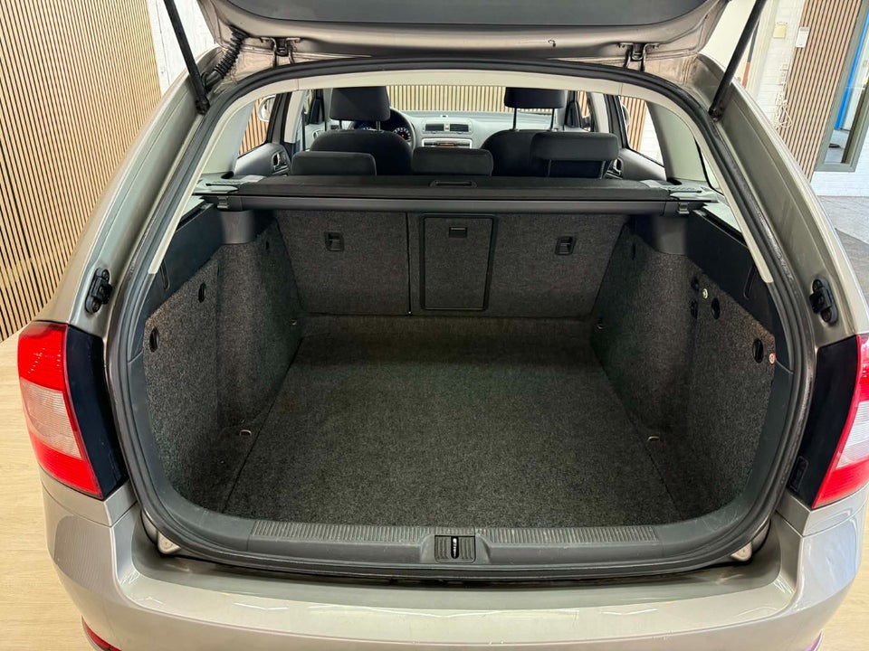 Skoda Octavia 1,6 TDi 105 GreenLine Combi 5d