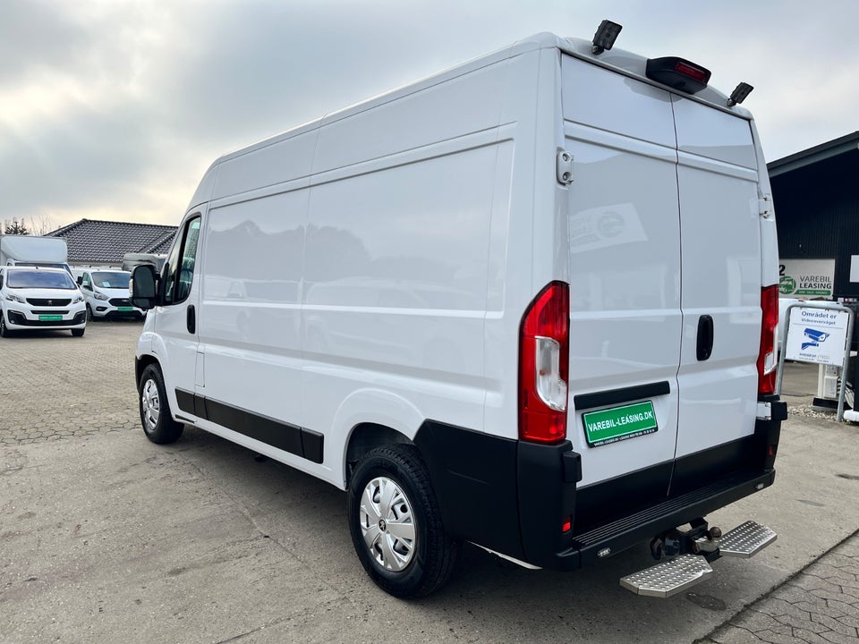 Peugeot Boxer 435 2,2 BlueHDi 165 L2H2 Ultimate