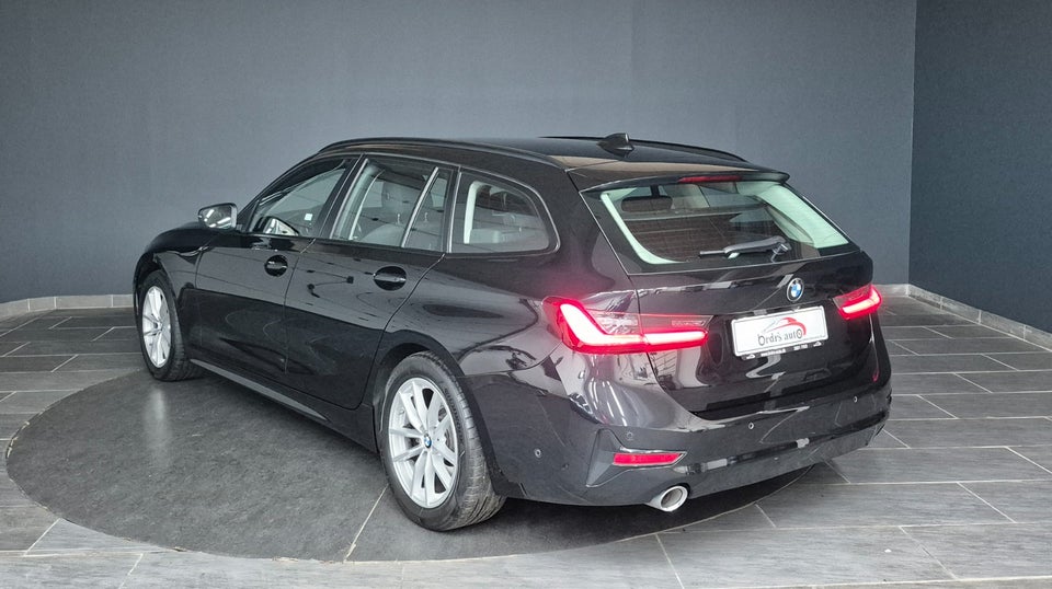 BMW 320d 2,0 Touring Connected aut. 5d