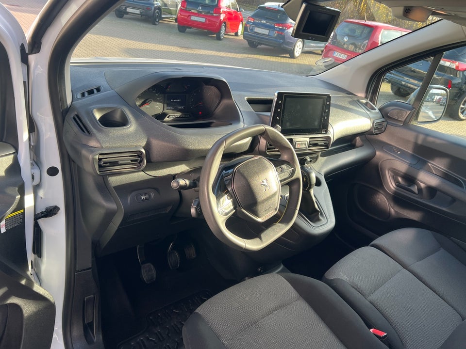 Peugeot Partner 1,5 BlueHDi 100 L1V1 Ultimate Van