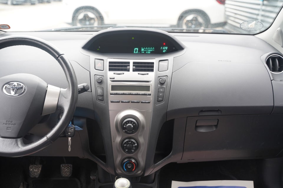 Toyota Yaris 1,3  5d