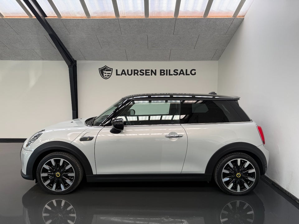 MINI Cooper SE Classic Trim 3d