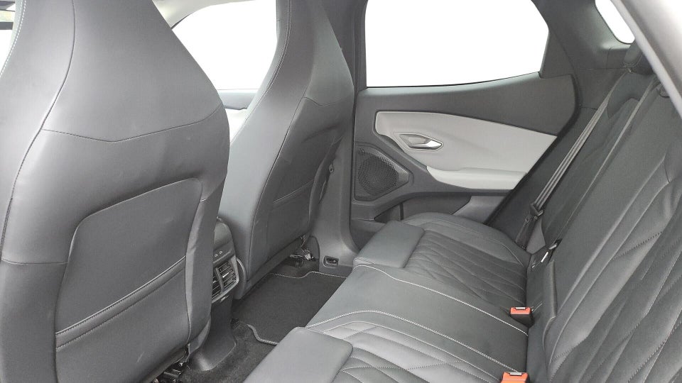 Ford Explorer 82 Premium Extended Range 5d