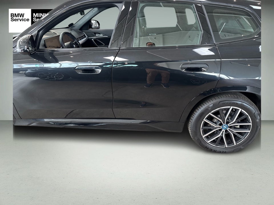 BMW iX1 xDrive30 M-Sport 5d