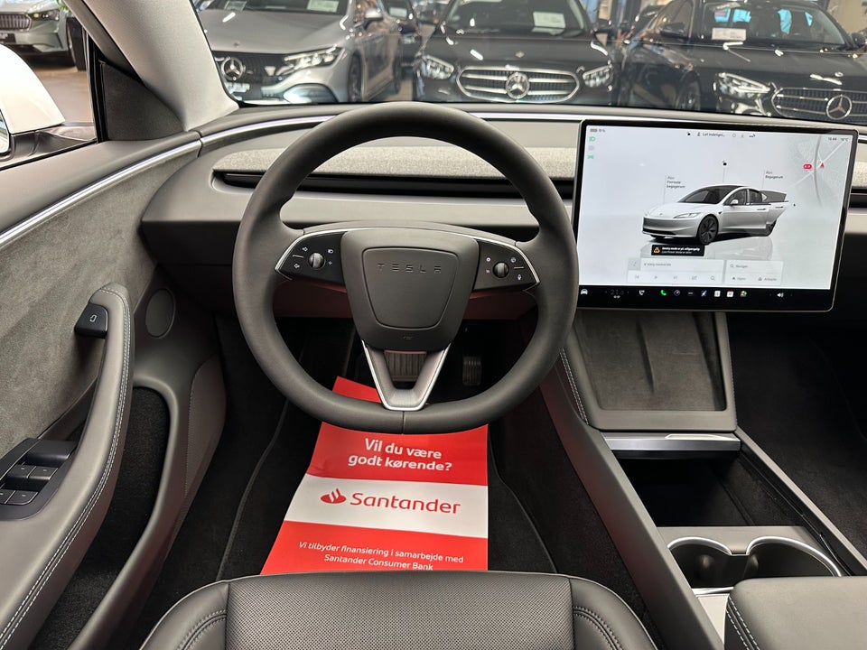 Tesla Model 3 Long Range AWD 4d
