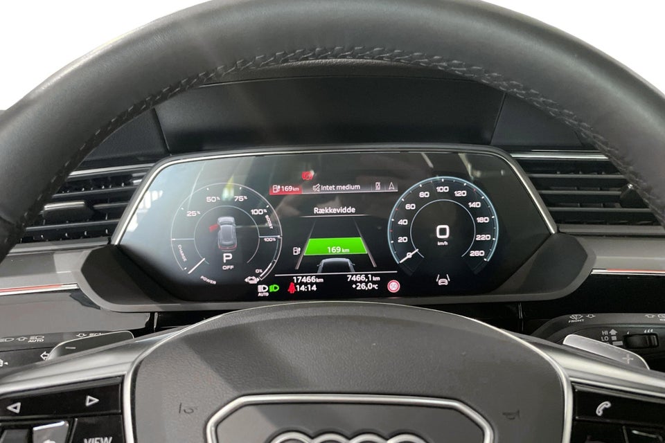 Audi Q8 e-tron 55 Prestige quattro 5d