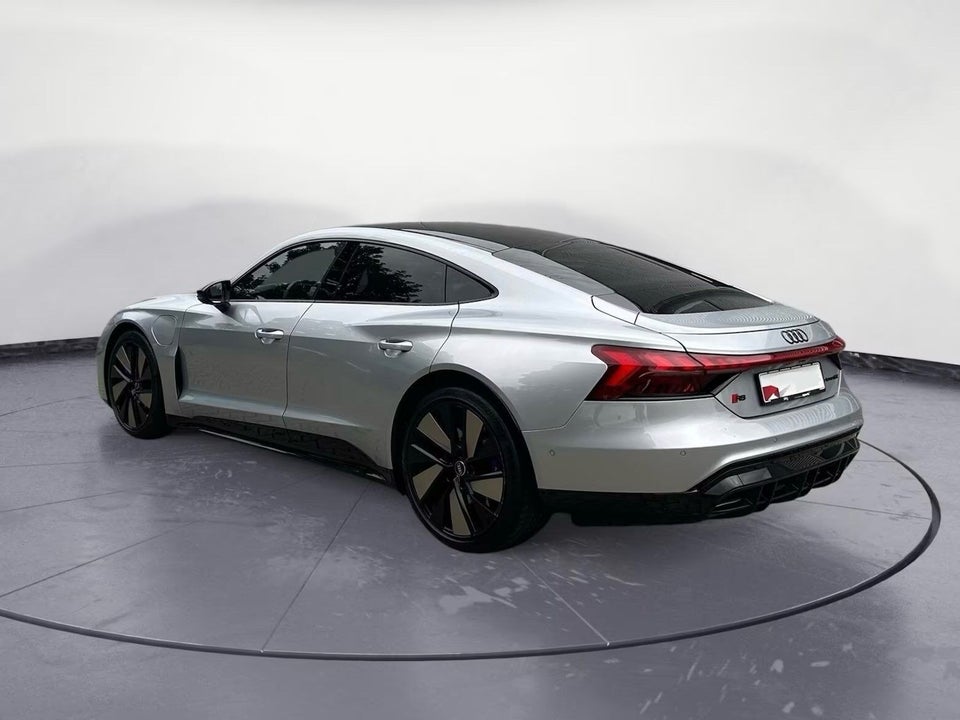 Audi RS e-tron GT quattro 4d