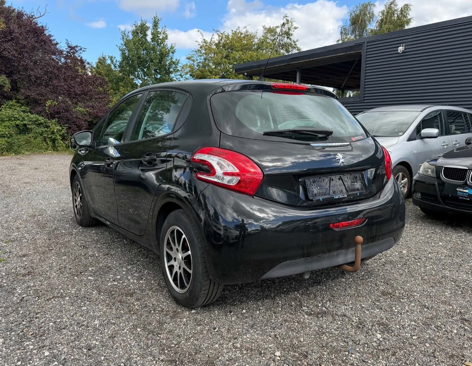 Peugeot 208 1,2 VTi Active 5d