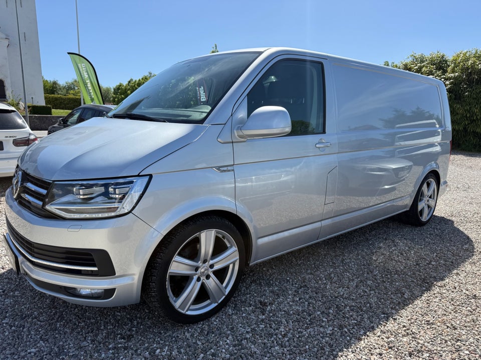 VW Transporter 2,0 TDi 180 Kassevogn DSG lang