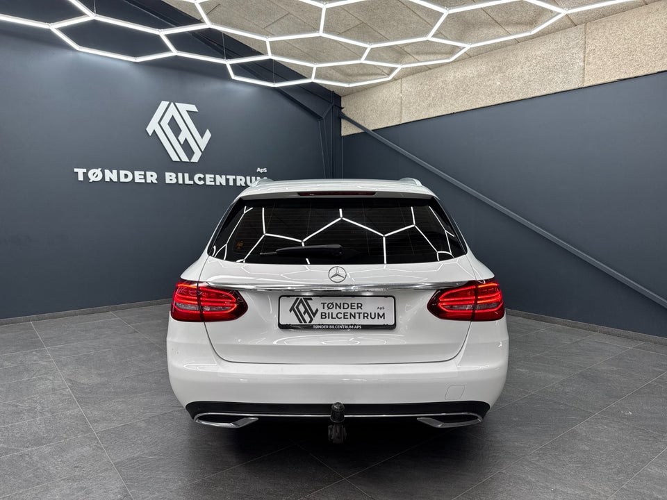 Mercedes C220 d 2,0 Advantage stc. aut. 5d