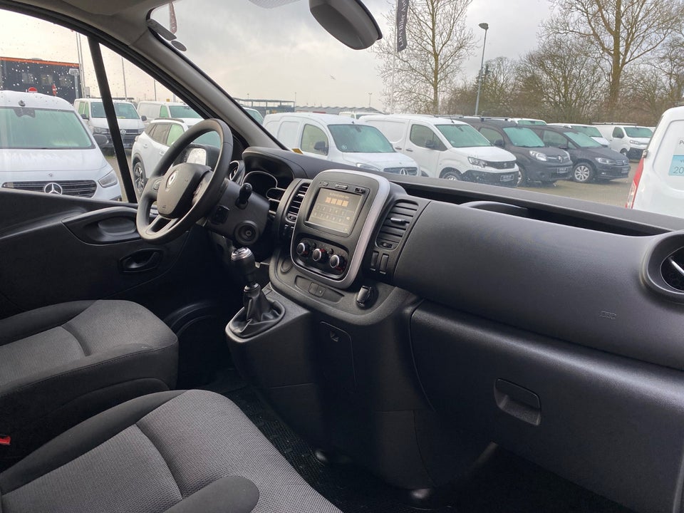 Renault Trafic T29 2,0 dCi 145 L2H1