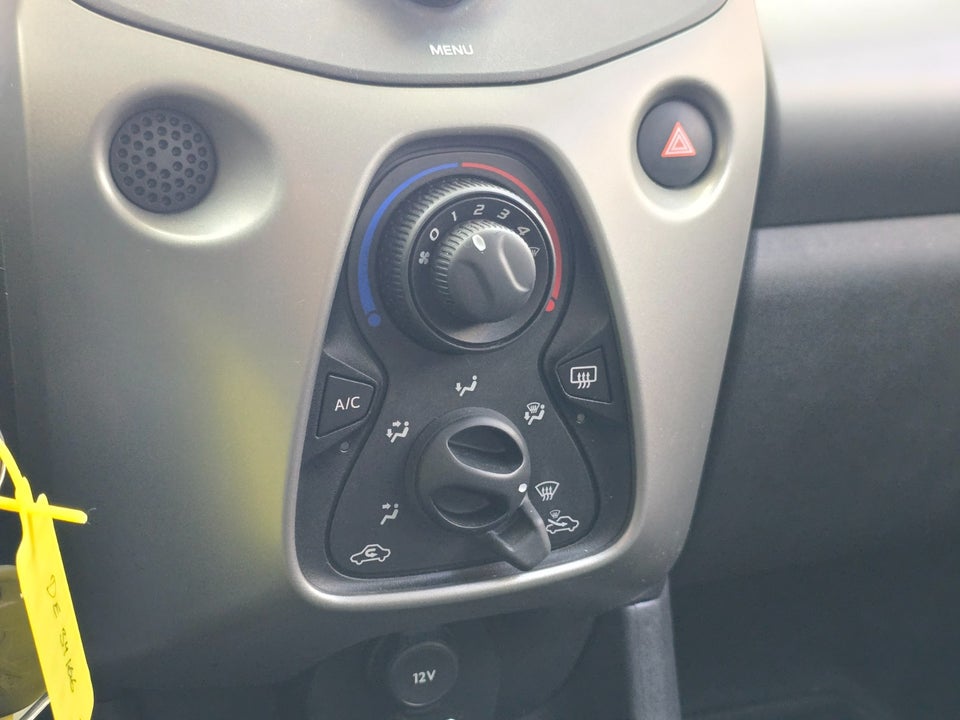 Peugeot 108 1,0 VTi 69 Active ESG 5d