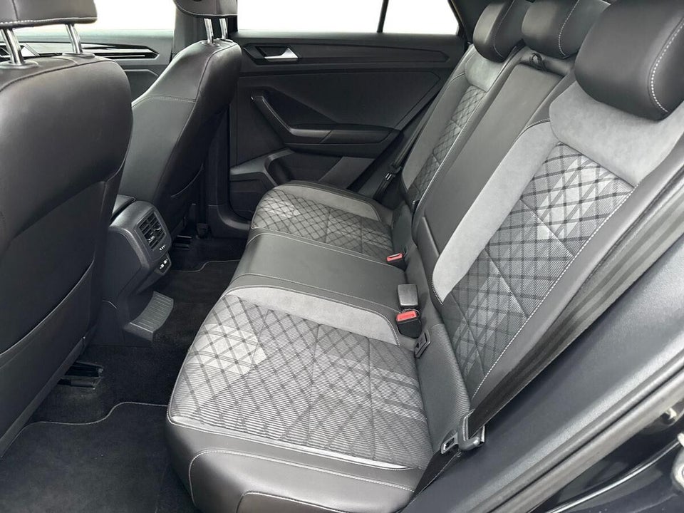 VW T-Roc 1,5 TSi 150 R-line DSG 5d