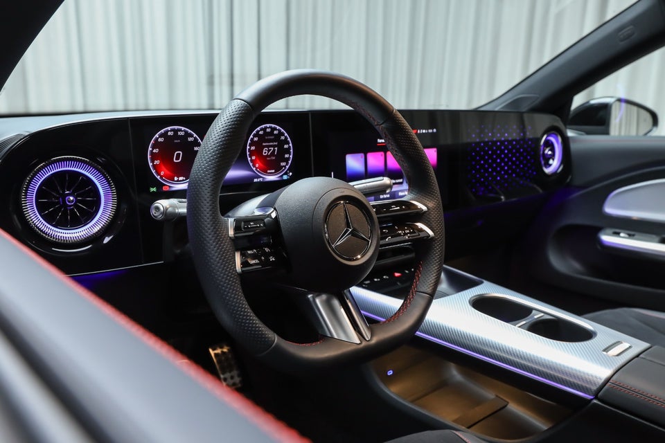 Mercedes CLA250+ EQ AMG Advance Plus 4d