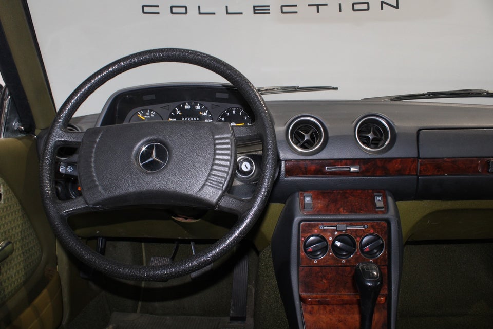 Mercedes 230 C 2,3 Coupé 2d