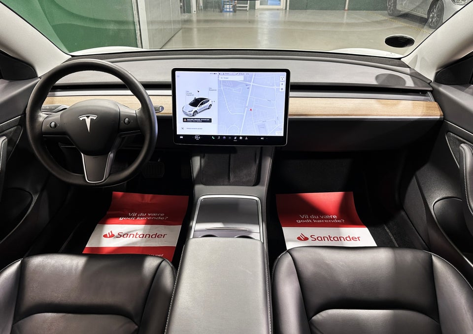 Tesla Model 3 Standard Range+ RWD 4d