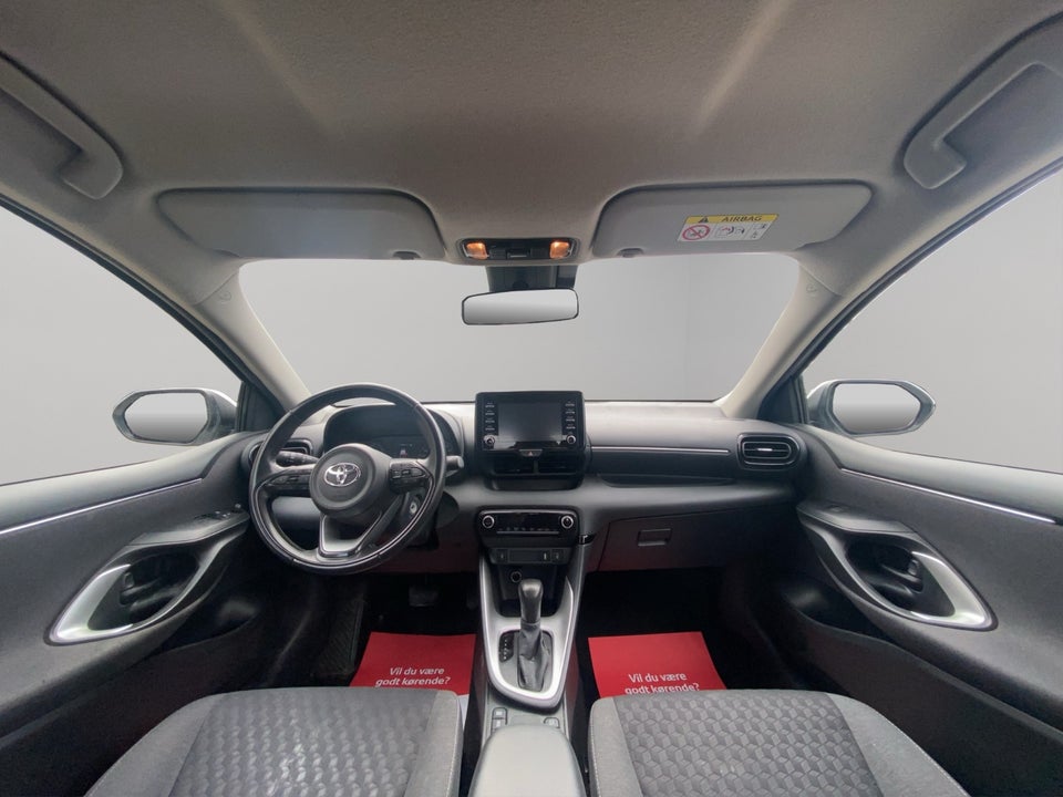 Toyota Yaris 1,5 Hybrid Essential e-CVT 5d