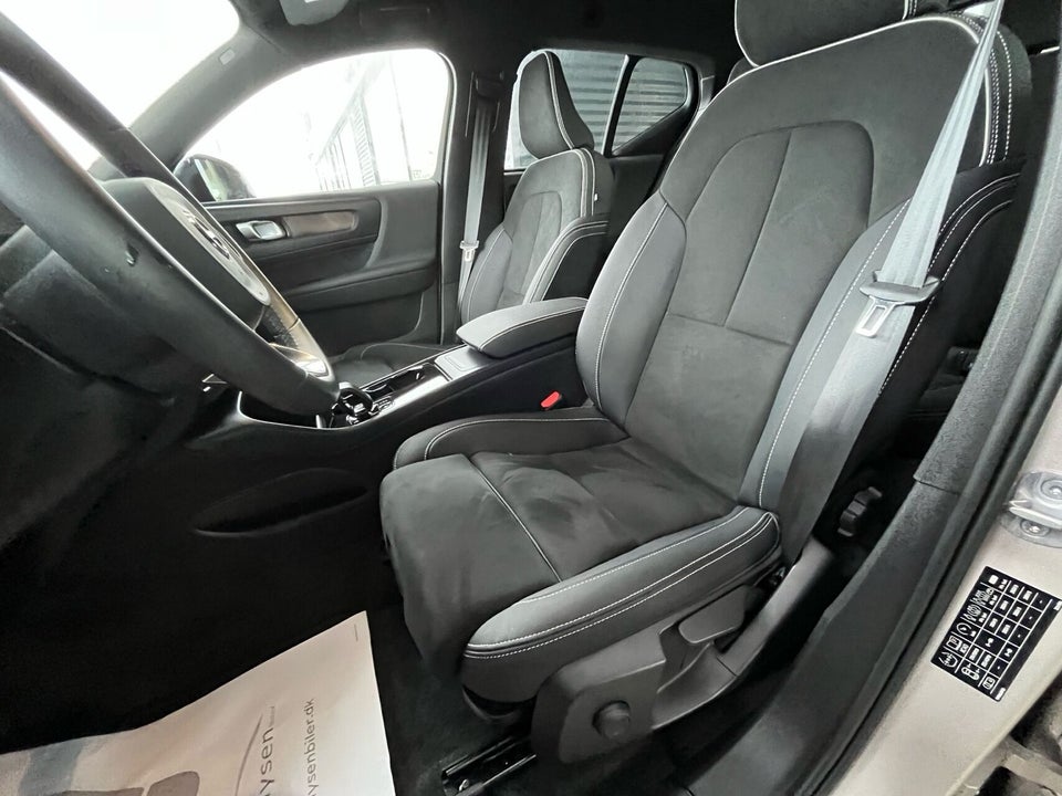 Volvo XC40 ReCharge Extended Range Plus 5d