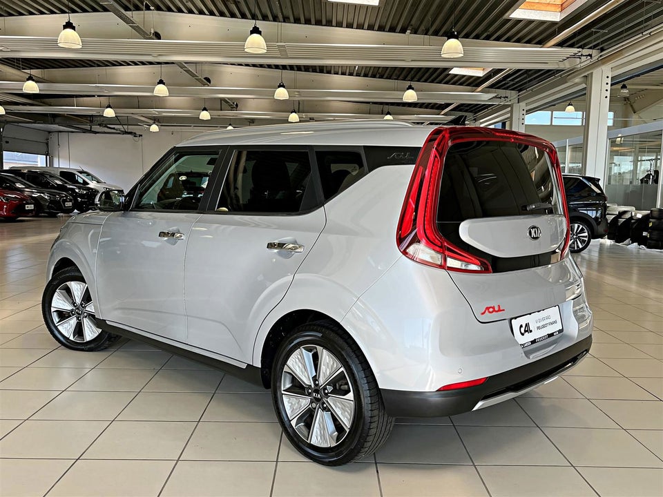 Kia e-Soul 64 Advance 5d