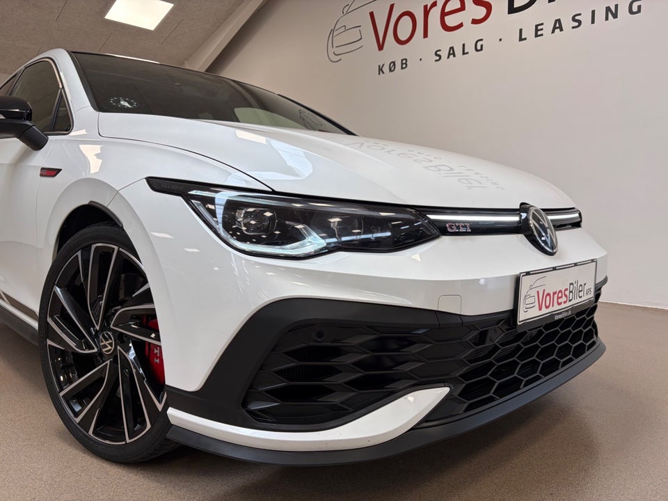 VW Golf VIII 2,0 GTi Clubsport DSG 5d