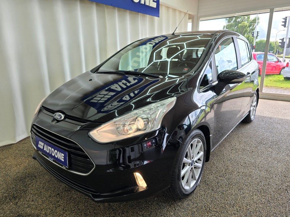 Ford B-MAX 1,0 SCTi 100 Titanium 5d