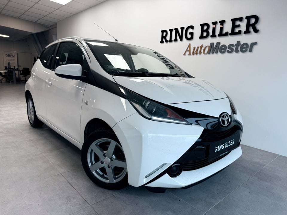Toyota Aygo 1,0 VVT-i x-press 5d