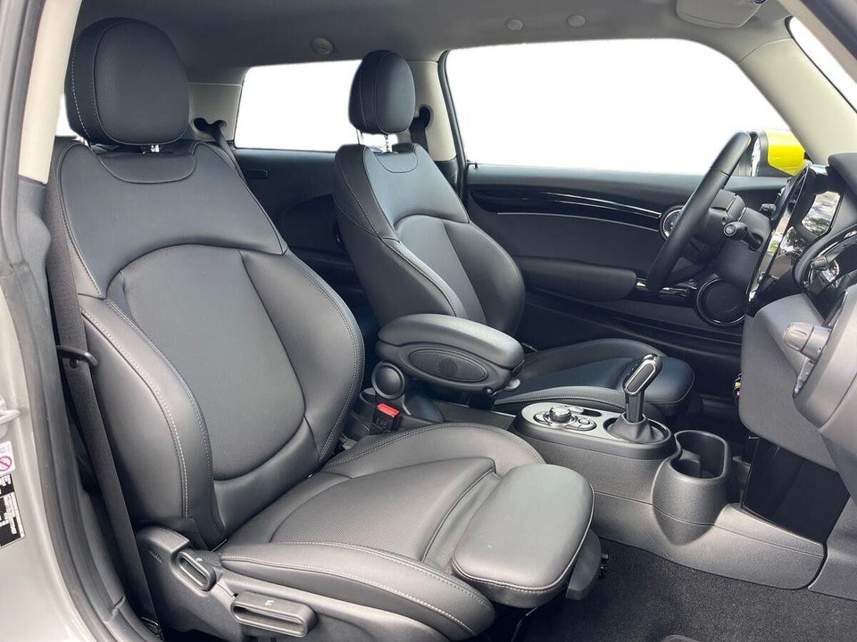 MINI Cooper SE Edition Premium Plus 3d