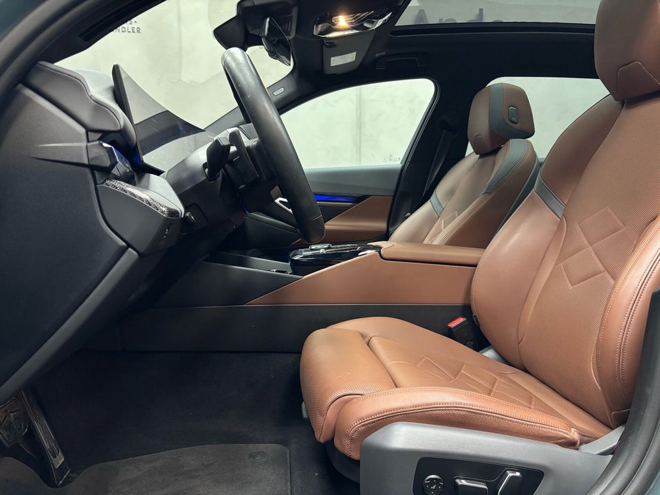 BMW i5 M60 Touring xDrive 5d