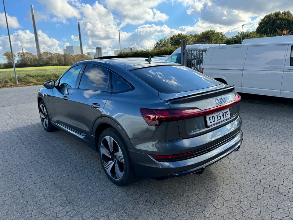 Audi e-tron 55 S-line Sportback quattro 5d