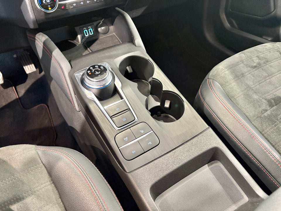 Ford Kuga 2,5 PHEV ST-Line X CVT 5d