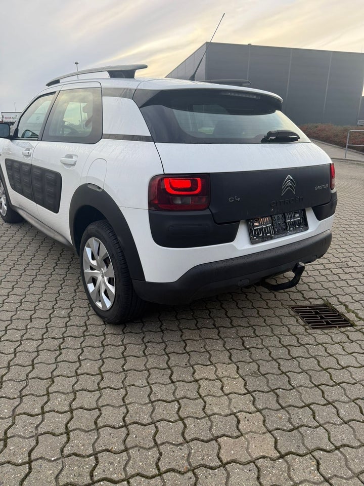 Citroën C4 Cactus 1,2 PureTech 110 Shine 5d
