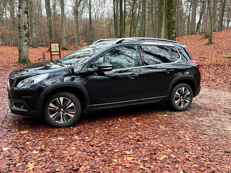 Peugeot 2008 1,2 e-THP 110 Desire Sky 5d