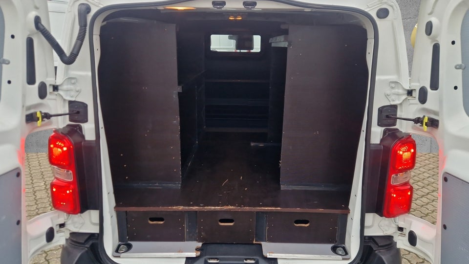 Toyota ProAce 2,0 D 122 Long Comfort Master 4d