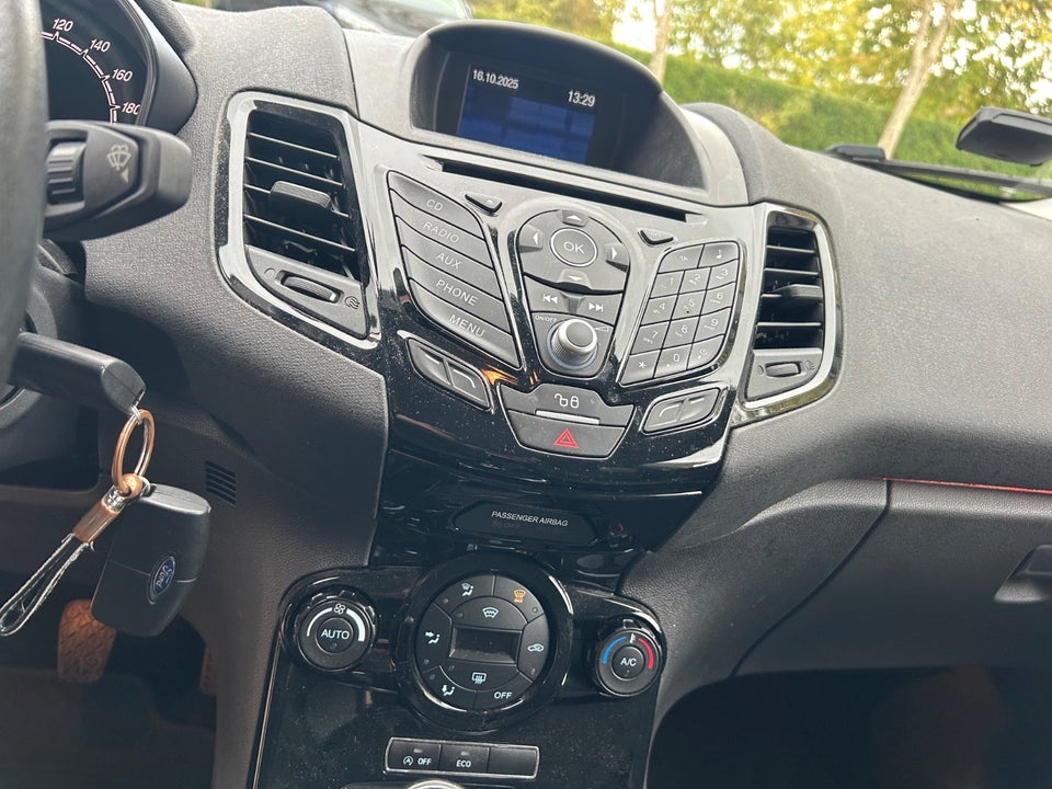 Ford Fiesta 1,0 SCTi 125 Titanium Van 5d