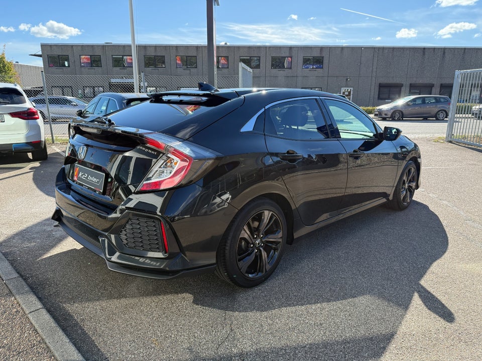 Honda Civic 1,0 VTEC Turbo Elegance 5d