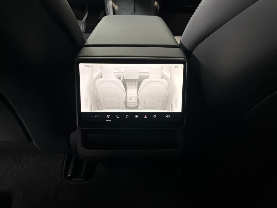 Tesla Model 3 Long Range AWD 4d