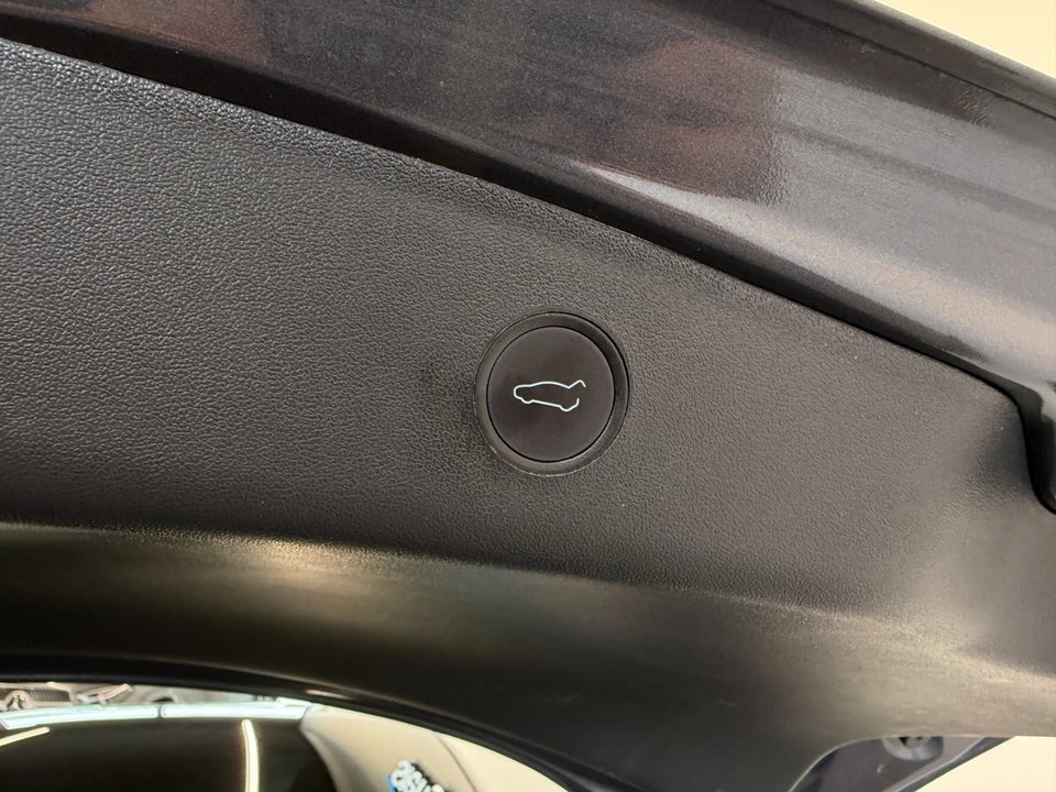 Tesla Model 3 RWD 4d