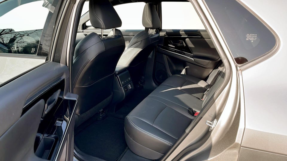 Toyota bZ4X Executive 5d