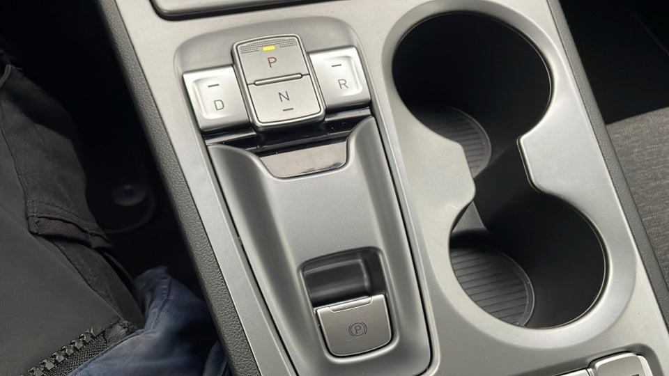 Hyundai Kona 64 EV Essential 5d